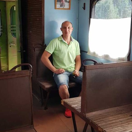 Александр Николаев