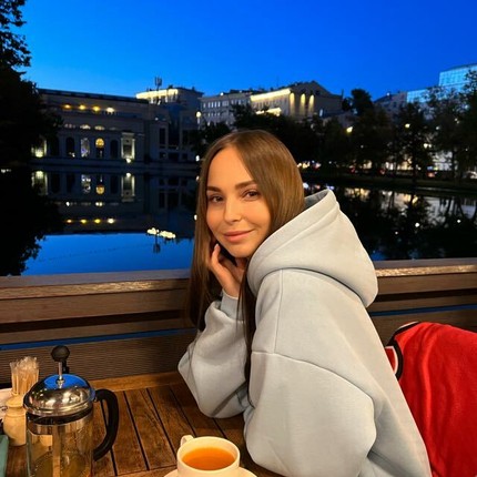 Аня