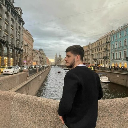 Максим