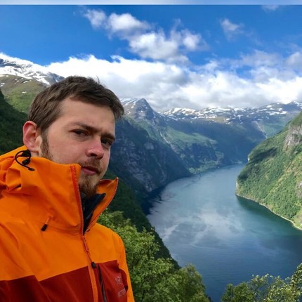 Артем