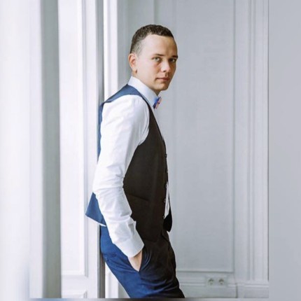 Александр