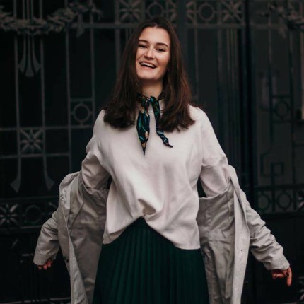 Полина
