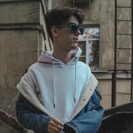 Александр