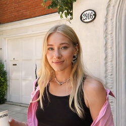 Анна