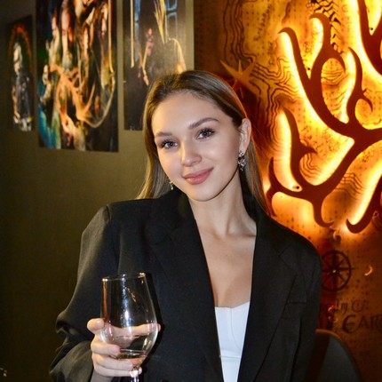Валерия / Слива