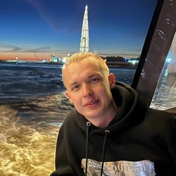 Максим